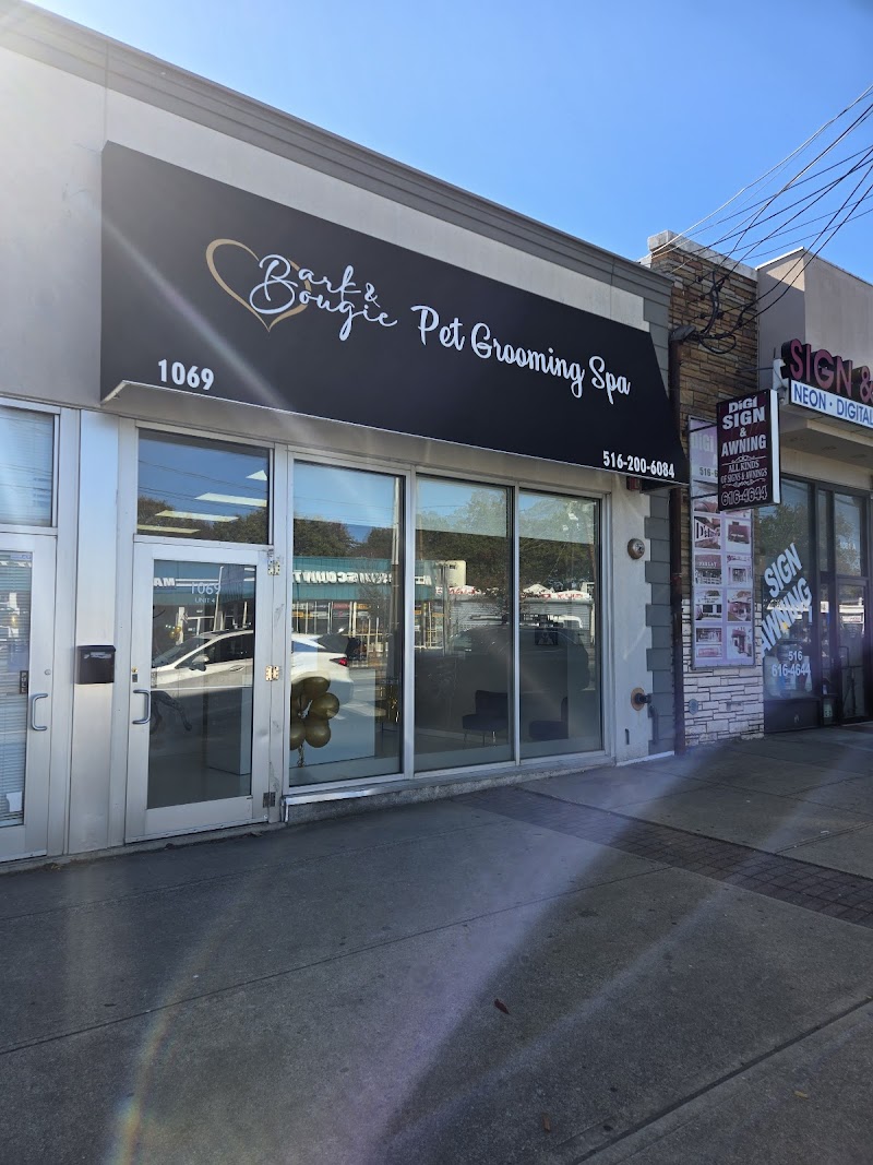 Bark & Bougie Pet Grooming Spa