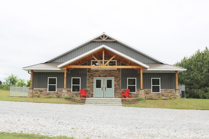Bark Avenue Pet Lodge