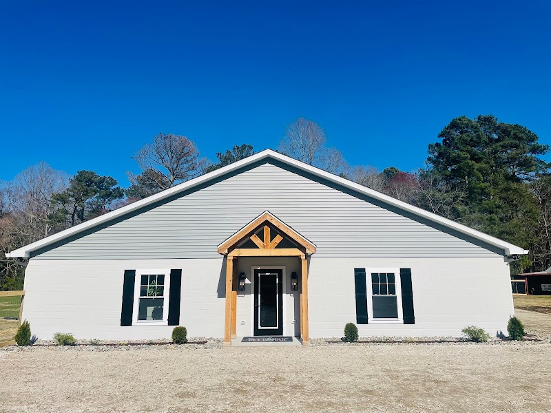 Farmhouse Pet Lodge