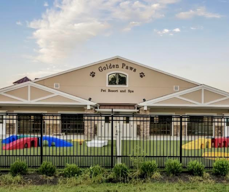 Golden Paws Pet Resort & Spa