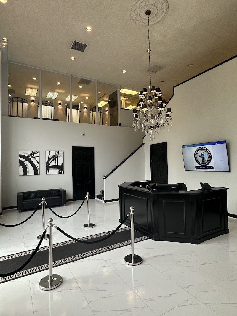 Pet Grand Hotel