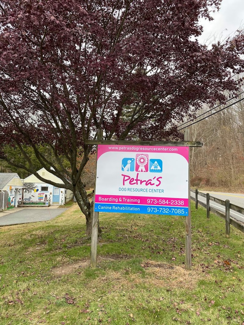 Petra's Dog Resource Center
