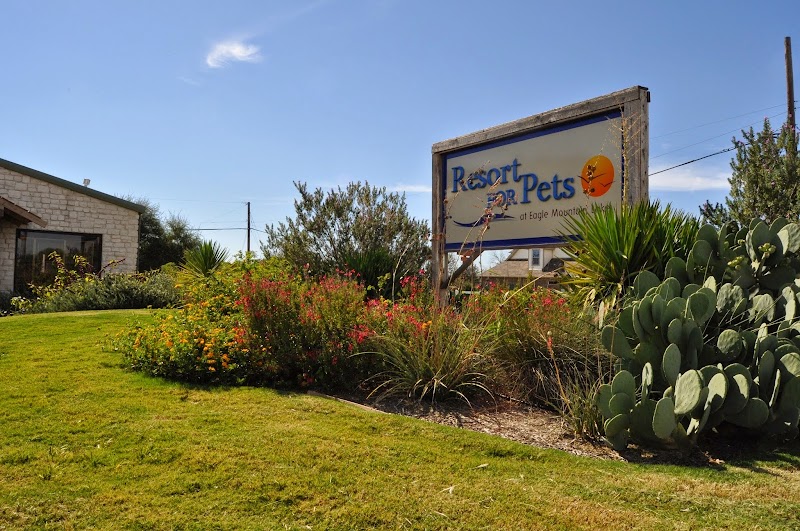 Resort For Pets at Eagle Mountain Lake