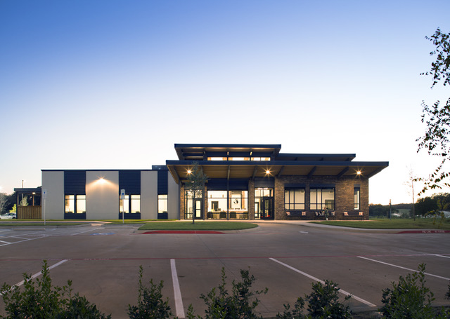 Riverwalk Pet Hospital & Resort