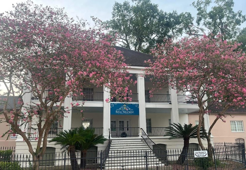Royal Treatment: Dog Manor & Grooming Spa