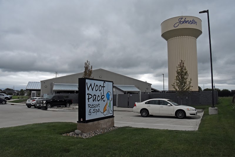 Woof Pack Resort & Spa